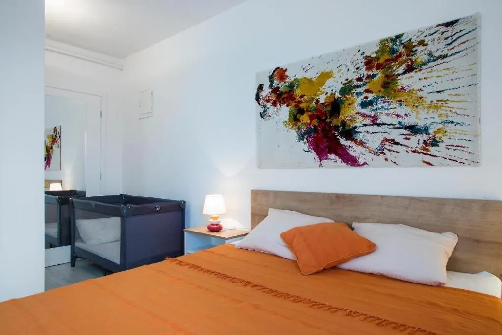 Marina House With Brand New Apartments Pula