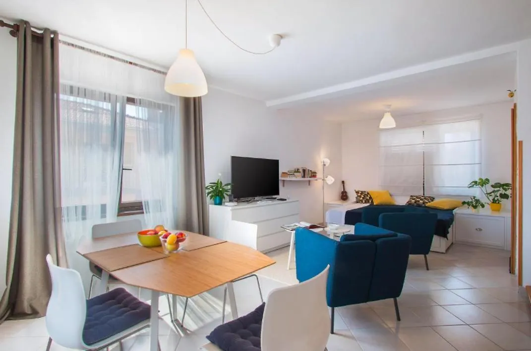 Marina House With Brand New Apartments Pula Croatia