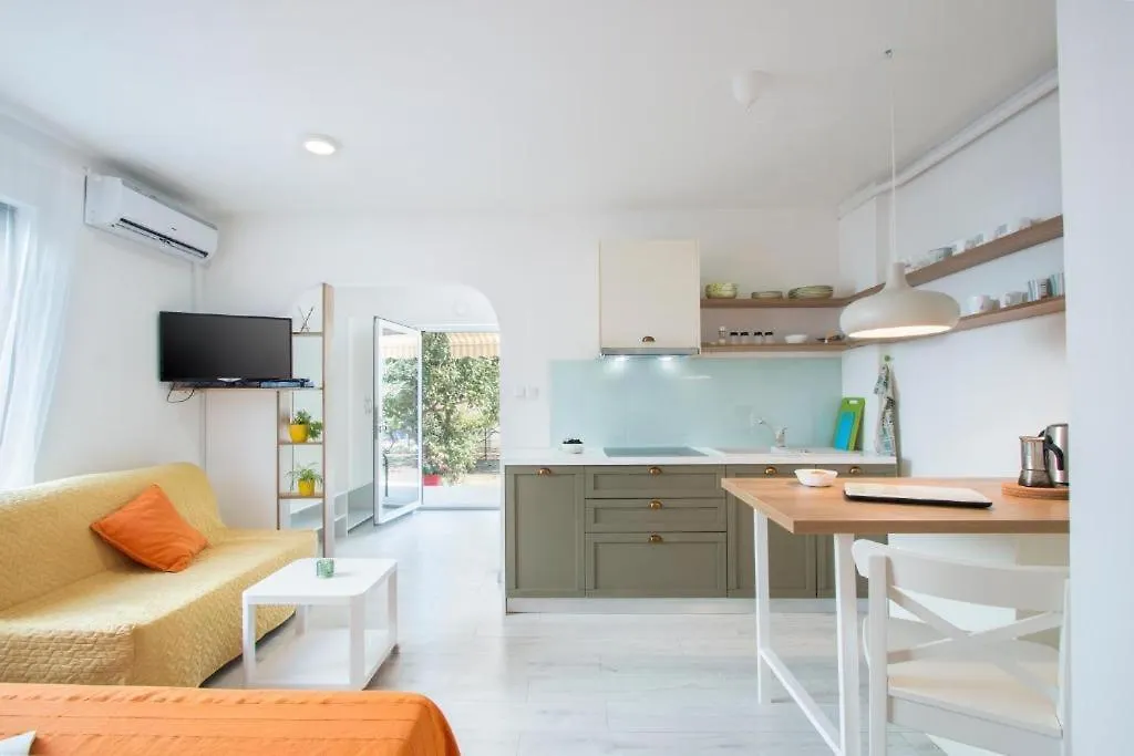 Marina House With Brand New Apartments Pula Croatia